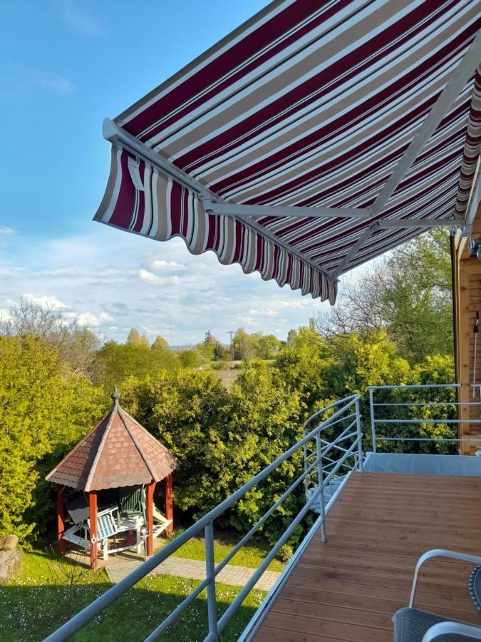 Bella Badacsony Apartmanhaz Daire Badacsonytomaj Dış mekan fotoğraf