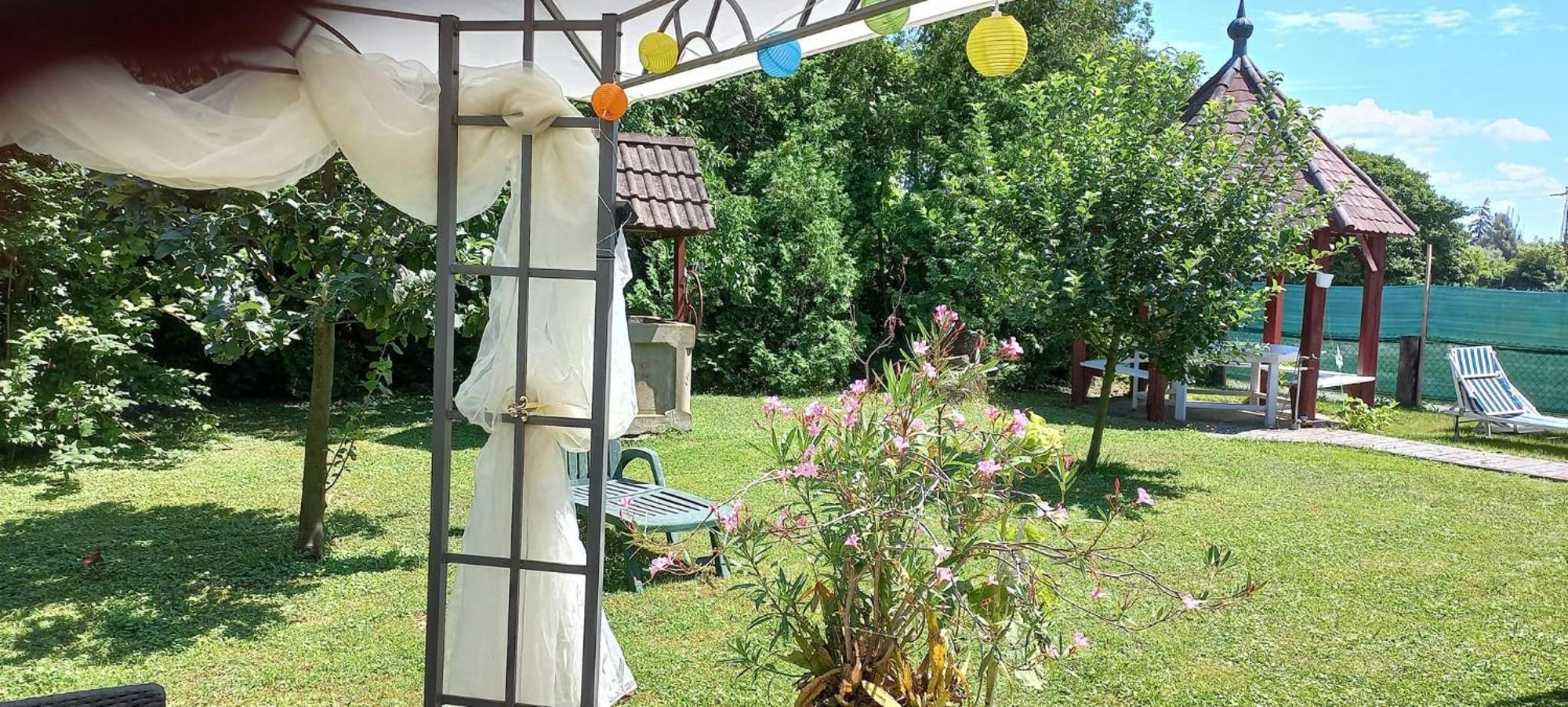 Bella Badacsony Apartmanhaz Daire Badacsonytomaj Dış mekan fotoğraf